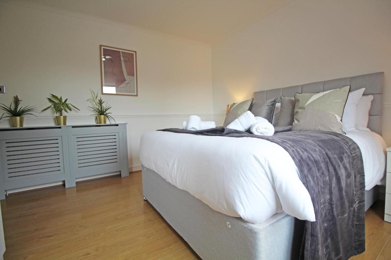 Queens Road - Luxury Spacious Home In Chester Christleton Exterior foto