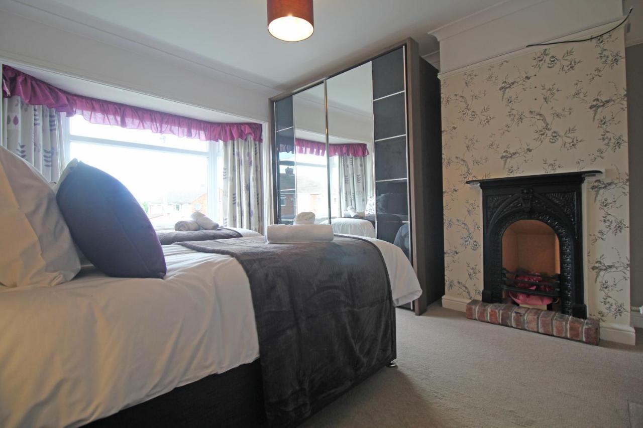 Queens Road - Luxury Spacious Home In Chester Christleton Exterior foto